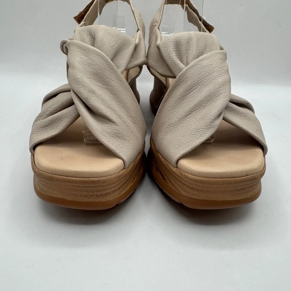 Paula Urban Leather Platform Wedge Sandals Womens 37 Beige Twisted‎ Slingback